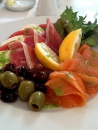 http://www.tastespotting.wordpress.com